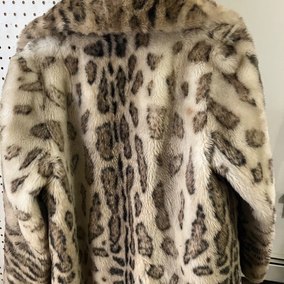 1970s vintage faux fur coat - Picture 6 of 9